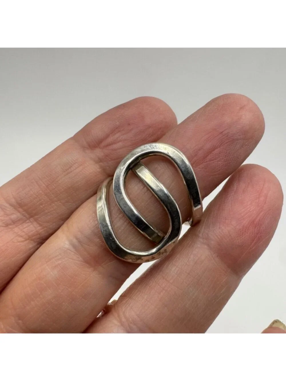 Modernist Open Twist Design Ring Sterling Silver 925 Size 6.75